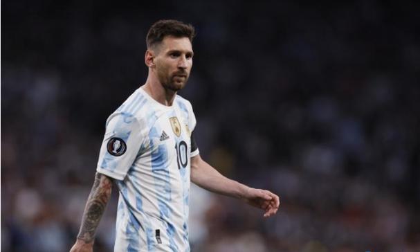 茶颜悦色下架疑似抄袭的产品 因创意审核疏忽致歉